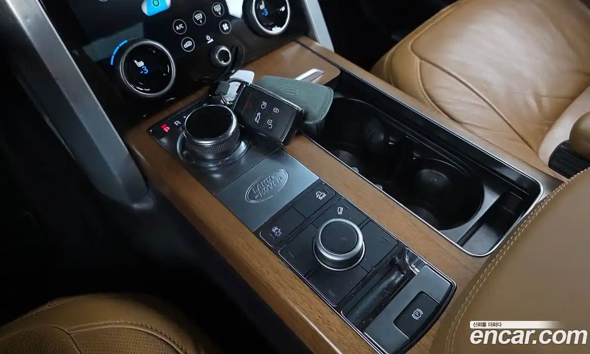 Land Rover Range-Rover 2020 4.4 Автомат в Москве № 252712, фото 4