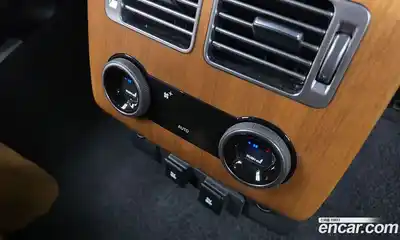 Land Rover Range-Rover 2020 4.4 Автомат в Москве № 252712, миниатюра 10