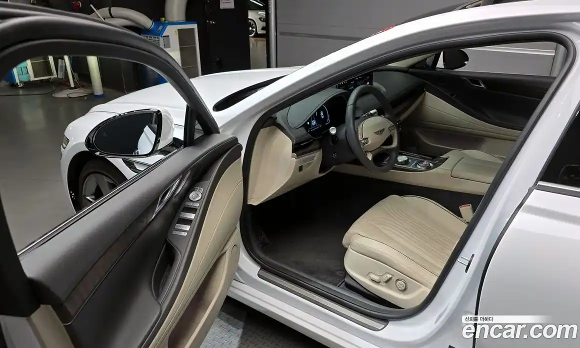 Genesis G80 2023 2.5 Автомат в Москве № 25322, фото 19