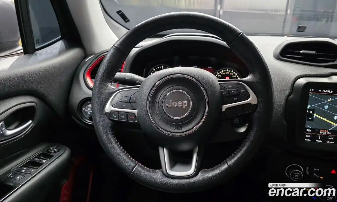 Jeep Renegade 2018 2.0 Автомат в Москве № 278809, фото 11