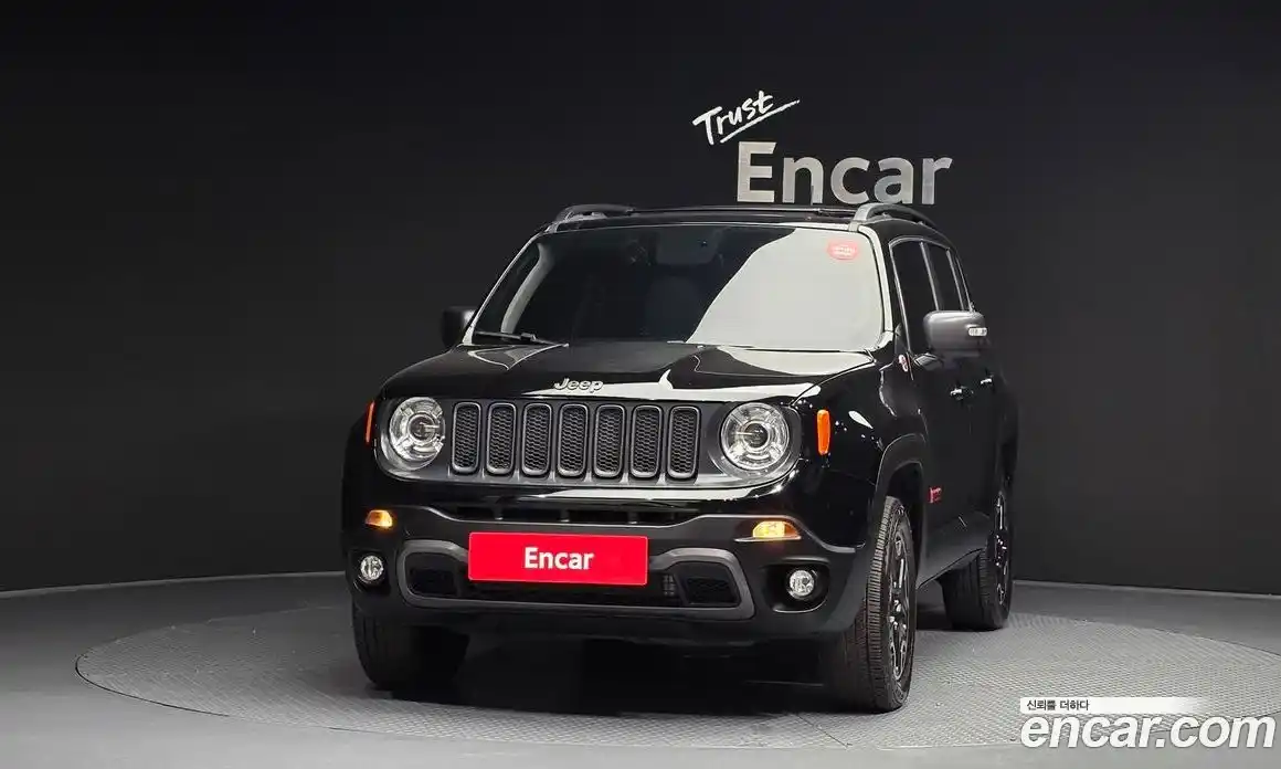Jeep Renegade 2018 2.0 Автомат в Москве № 278809, фото 17