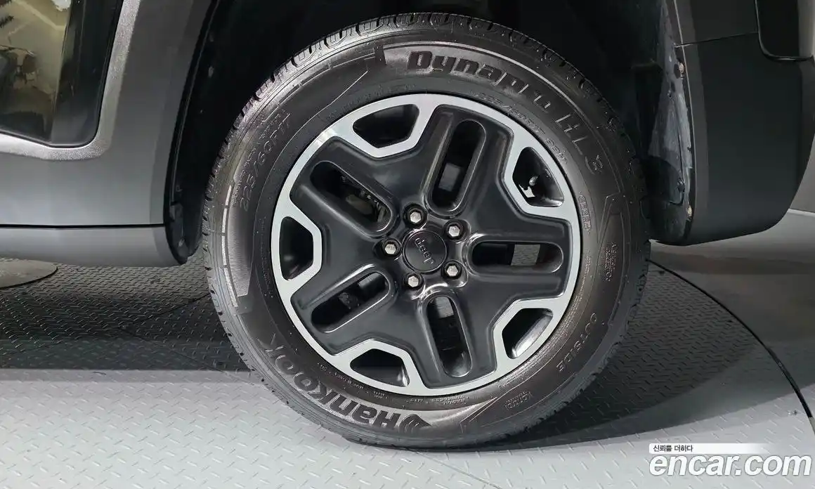 Jeep Renegade 2018 2.0 Автомат в Москве № 278809, фото 18