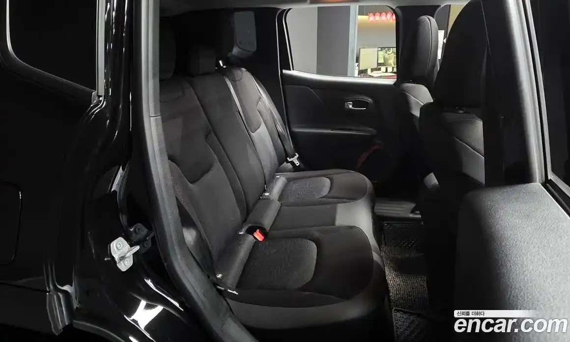 Jeep Renegade 2018 2.0 Автомат в Москве № 278809, фото 4