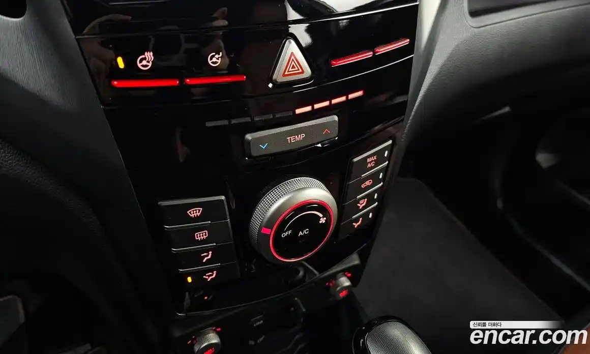 SsangYong TIBOLI 2018 1.6 Автомат в Москве № 290193, фото 12