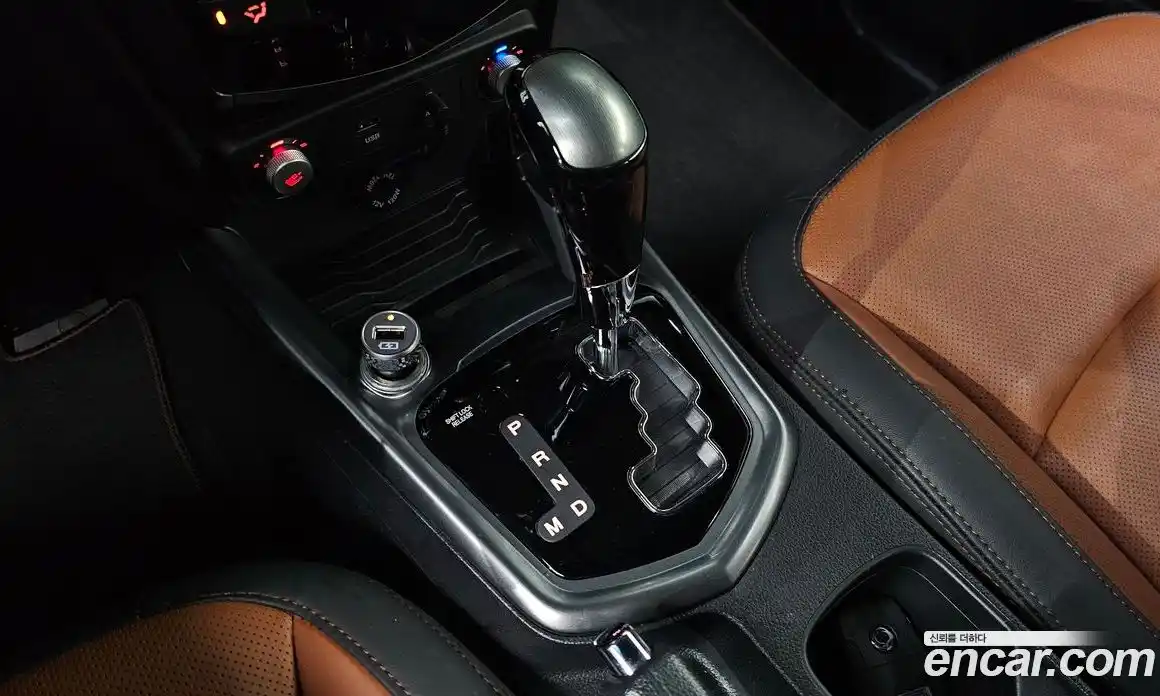 SsangYong TIBOLI 2018 1.6 Автомат в Москве № 290193, фото 14