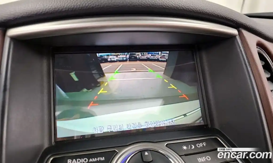 Infiniti QX50 2017 3.7 Автомат в Москве № 294761, фото 16