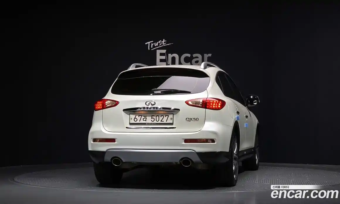 Infiniti QX50 2017 3.7 Автомат в Москве № 294761, фото 20