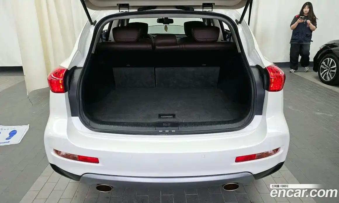 Infiniti QX50 2017 3.7 Автомат в Москве № 294761, фото 7