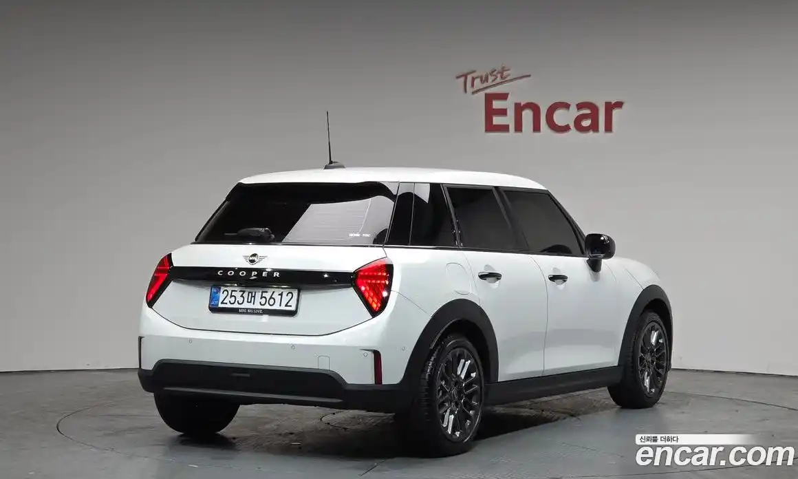 Mini Cooper 2025 2.0 Автомат в Москве № 299134, фото 14