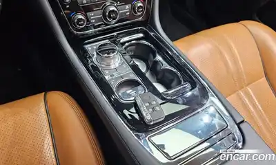 Jaguar XJ 2017 3.0 Автомат в Москве № 305048, миниатюра 11