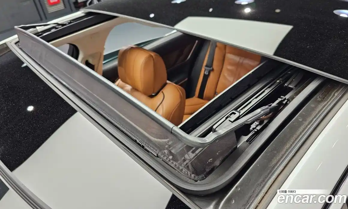 Jaguar XJ 2017 3.0 Автомат в Москве № 305048, фото 19