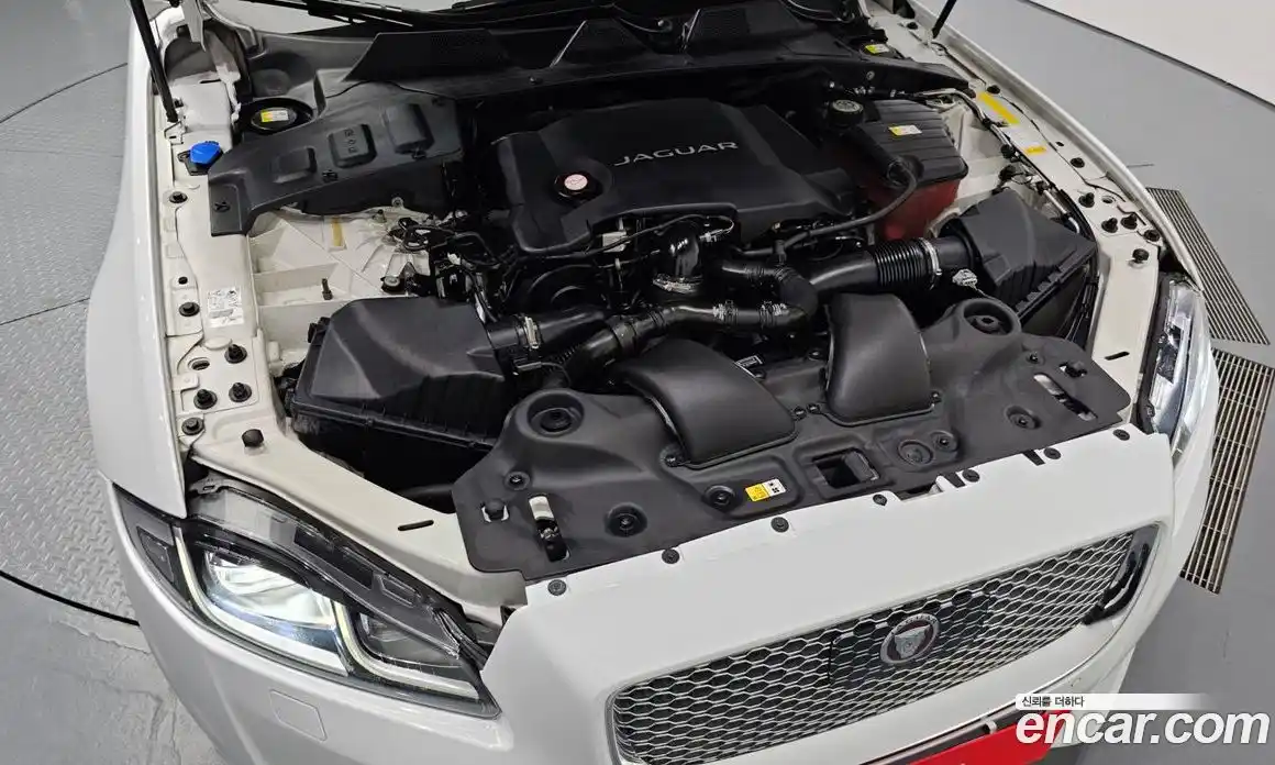 Jaguar XJ 2017 3.0 Автомат в Москве № 305048, фото 6