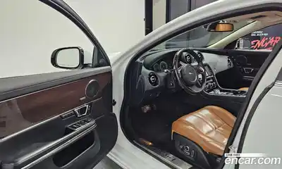 Jaguar XJ 2017 3.0 Автомат в Москве № 305048, миниатюра 7