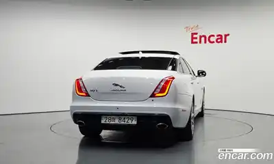 Jaguar XJ 2017 3.0 Автомат в Москве № 305048, миниатюра 10