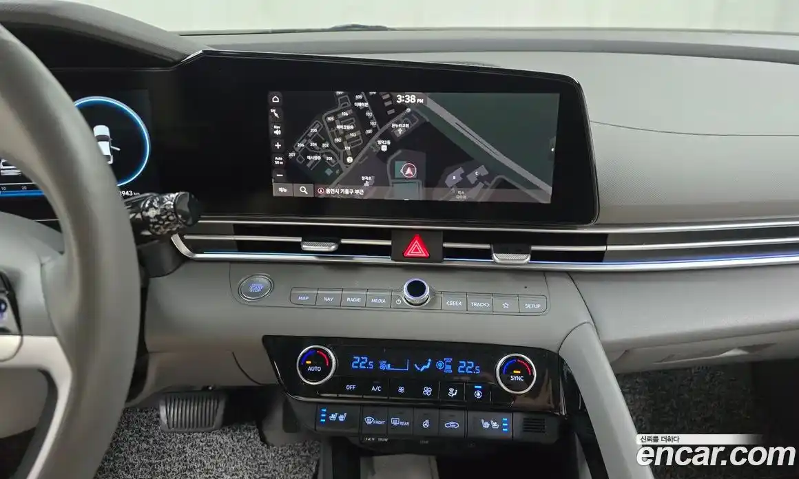 Hyundai Avante 2023 1.6 Автомат в Москве № 318438, фото 5