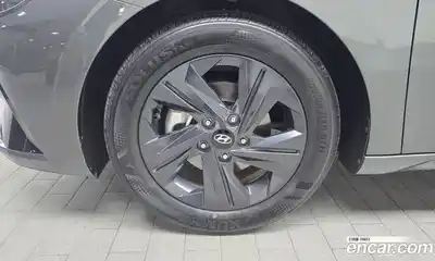 Hyundai Avante 2023 1.6 Автомат в Москве № 318438, миниатюра 6