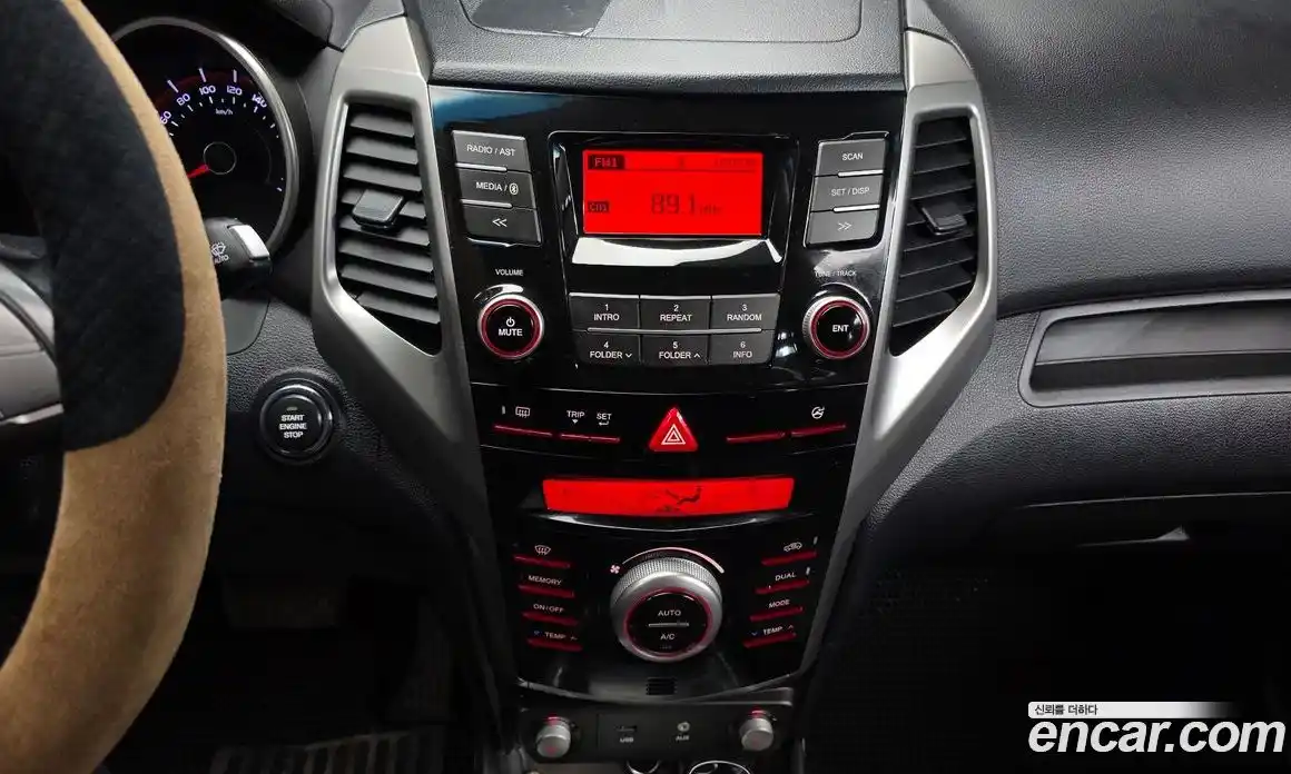 SsangYong TIBOLI 2016 1.6 Автомат в Москве № 32029, фото 19