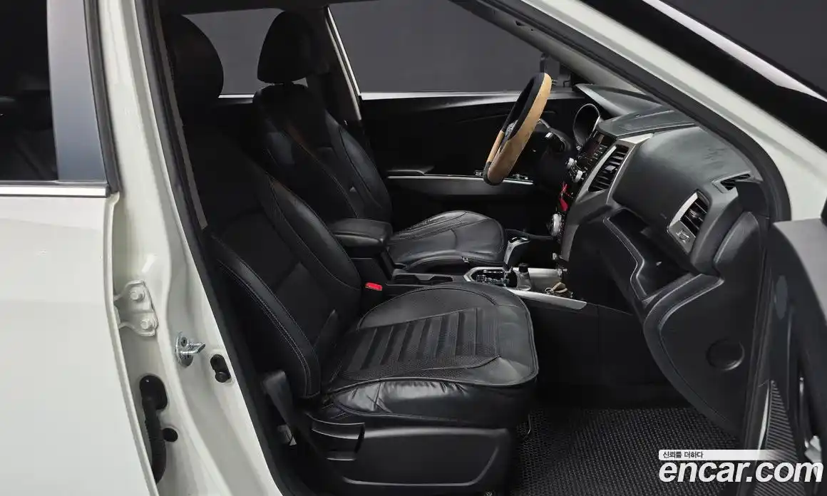 SsangYong TIBOLI 2016 1.6 Автомат в Москве № 32029, фото 3