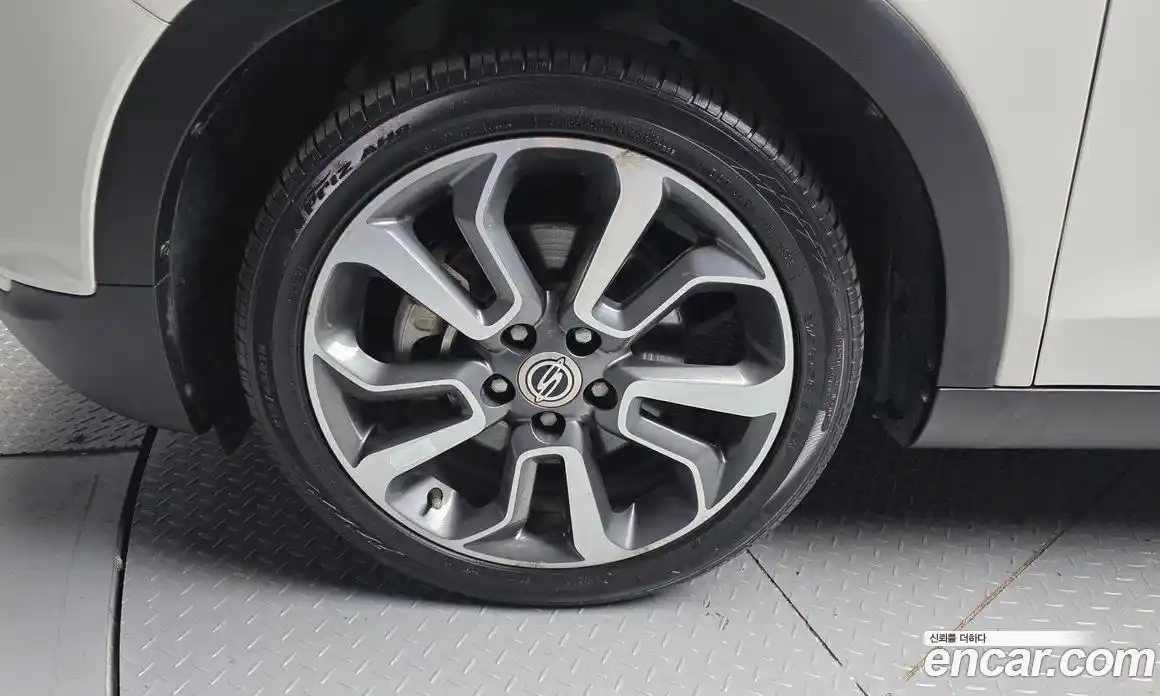 SsangYong TIBOLI 2016 1.6 Автомат в Москве № 32029, фото 6