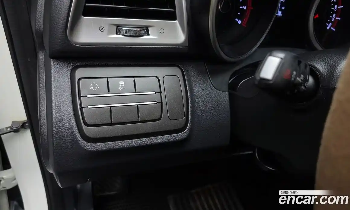 SsangYong TIBOLI 2016 1.6 Автомат в Москве № 32029, фото 9