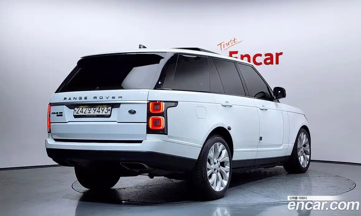 Land Rover Range-Rover 2019 5.0 Автомат в Москве № 328301, фото 10