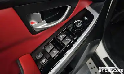 SsangYong Korando 2015 2.0 Автомат в Москве № 32847, миниатюра 10