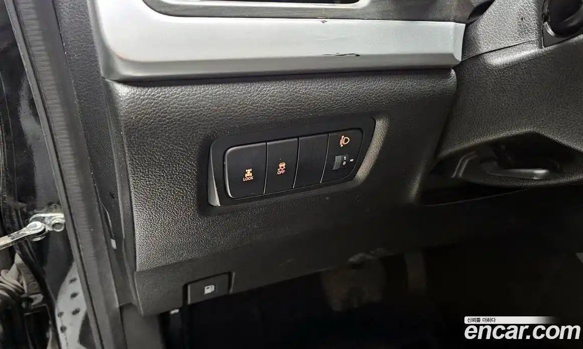 SsangYong Korando 2015 2.0 Автомат в Москве № 33806, фото 12