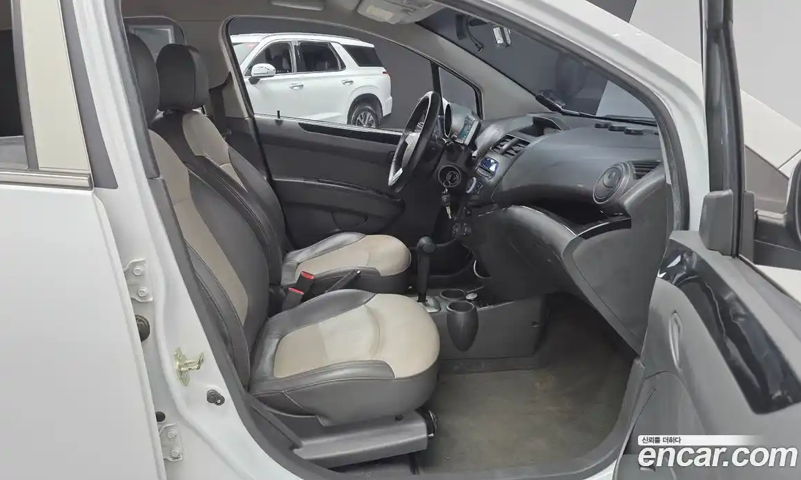 Chevrolet Spark 2012 1.0 Автомат в Москве № 38608, фото 14