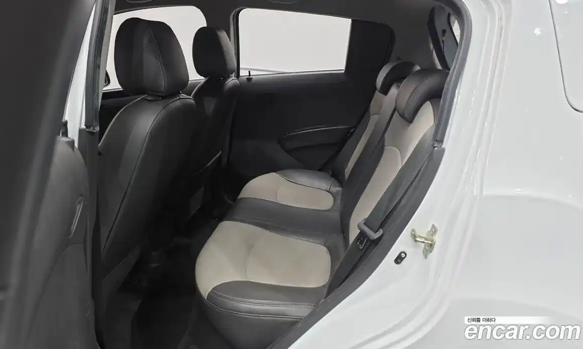 Chevrolet Spark 2012 1.0 Автомат в Москве № 38608, фото 5