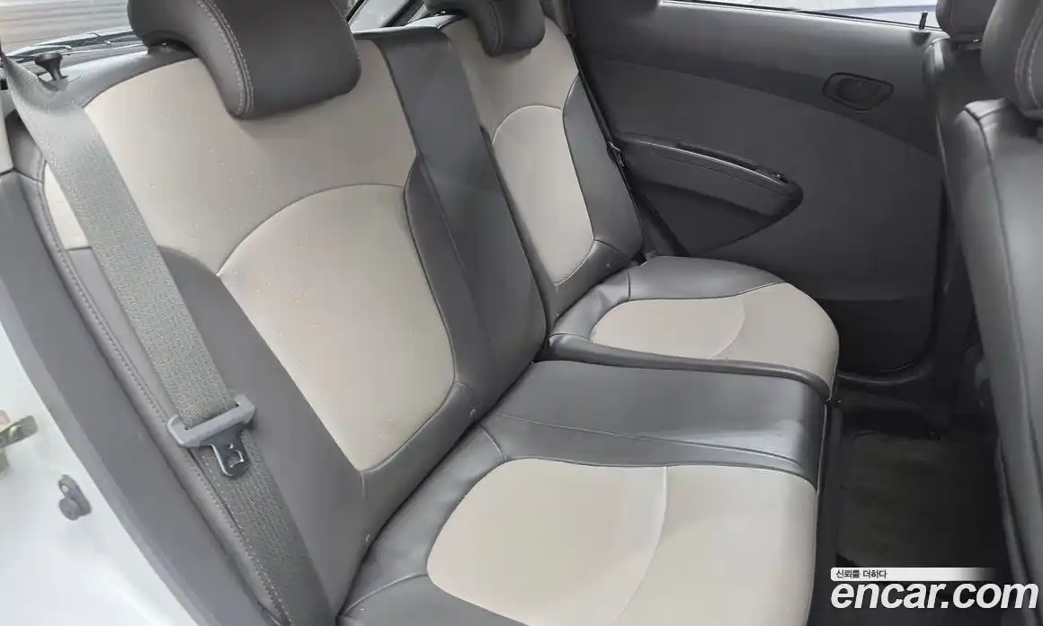 Chevrolet Spark 2012 1.0 Автомат в Москве № 38608, фото 9