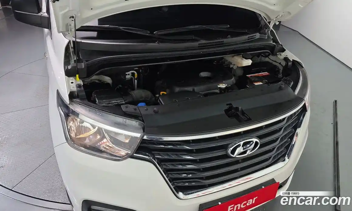 Hyundai Starex 2021 2.5 Автомат в Москве № 48333, фото 16