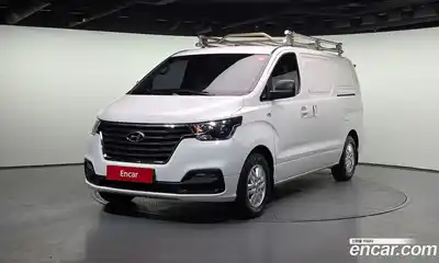 Hyundai Starex 2021 2.5 Автомат в Москве № 48333, миниатюра 2