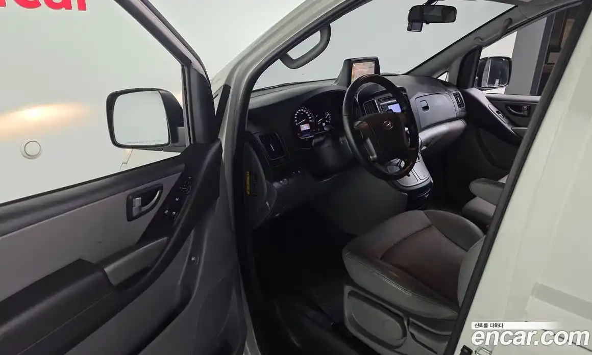 Hyundai Starex 2021 2.5 Автомат в Москве № 48333, фото 9