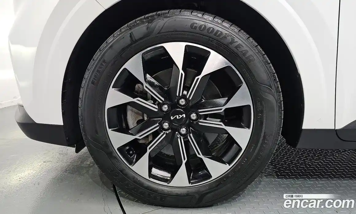 Kia Canival 2023 3.5 Автомат в Москве № 51505, фото 14