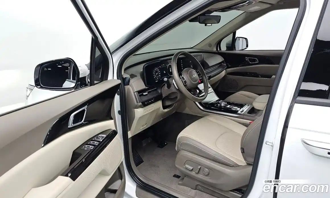 Kia Canival 2023 3.5 Автомат в Москве № 51505, фото 15