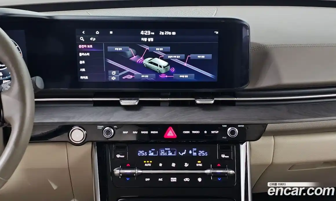 Kia Canival 2023 3.5 Автомат в Москве № 51505, фото 19