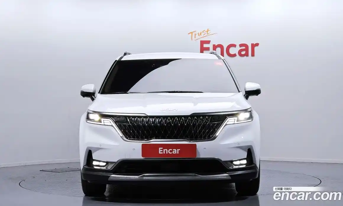 Kia Canival 2023 3.5 Автомат в Москве № 51505, фото 6