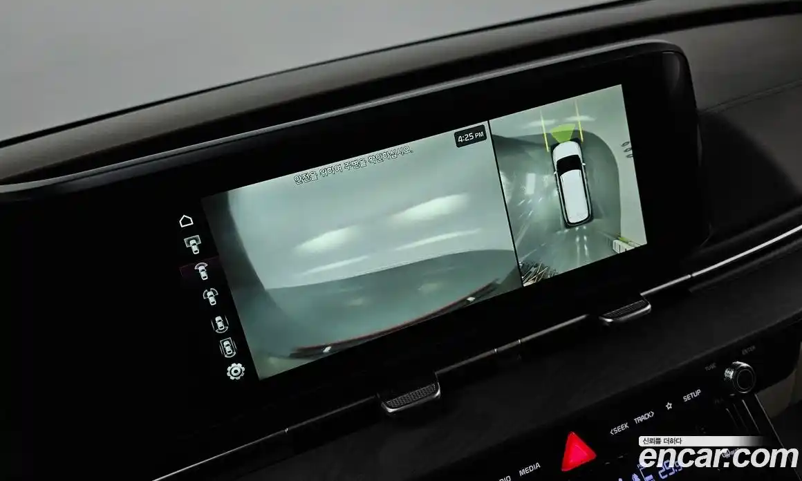 Kia Canival 2023 3.5 Автомат в Москве № 51505, фото 8