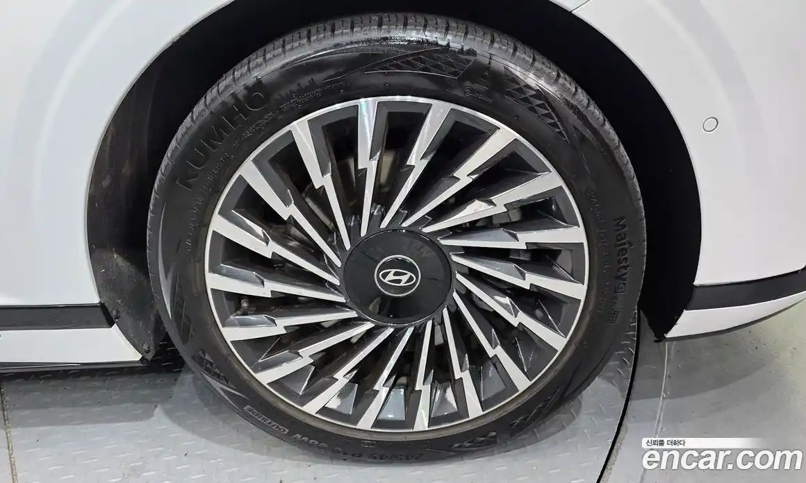 Hyundai Grandeur 2023 3.5 Автомат в Москве № 5460, фото 3