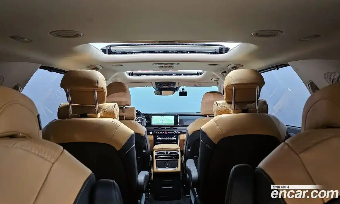 Kia Canival 2023 3.5 Автомат в Москве № 54795, фото 20