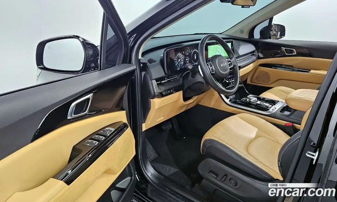 Kia Canival 2023 3.5 Автомат в Москве № 54795, фото 6