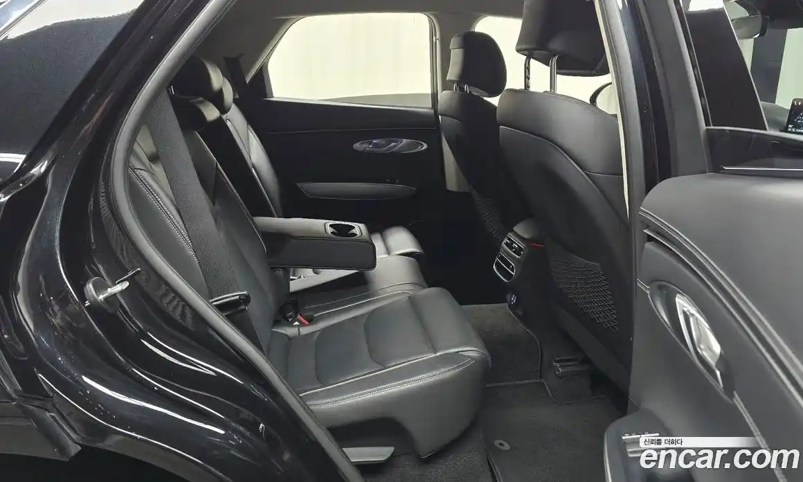 Genesis GV70 2023 2.5 Автомат в Москве № 57347, фото 9