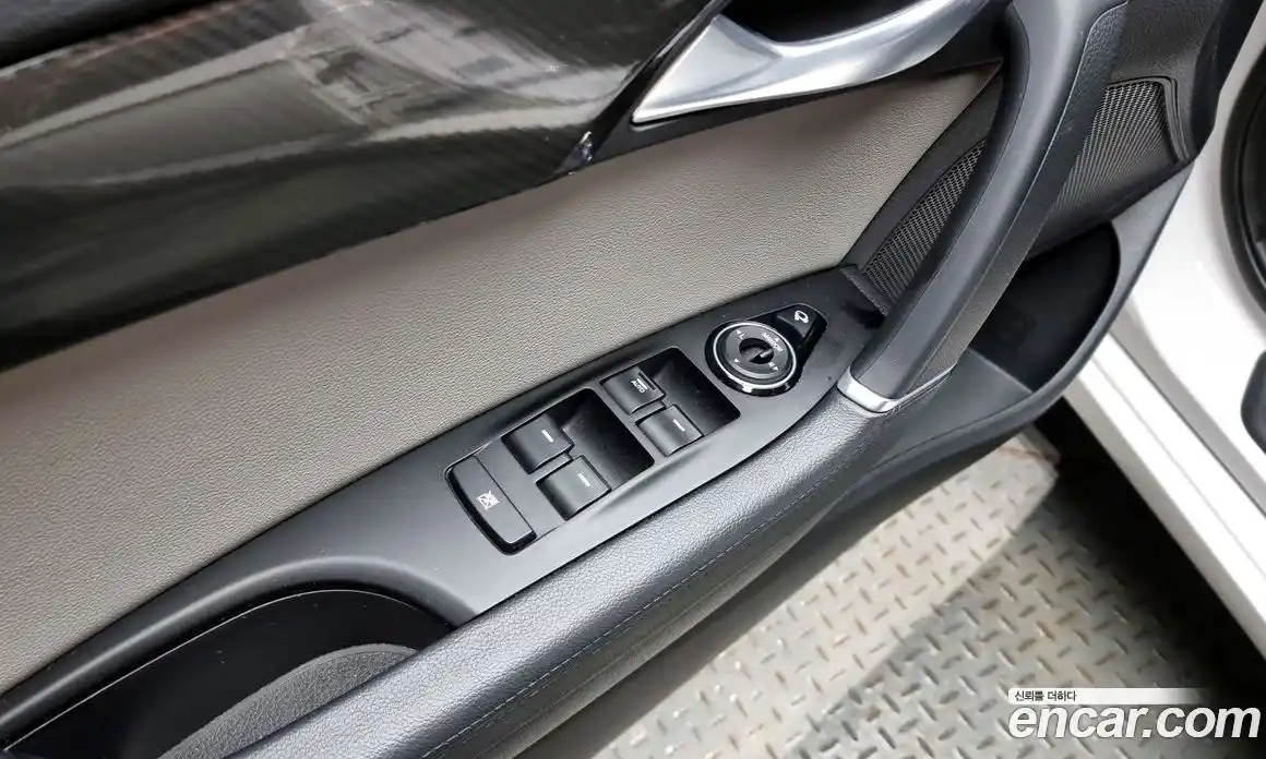 Hyundai i40 2016 2.0 Автомат в Москве № 7778, фото 11