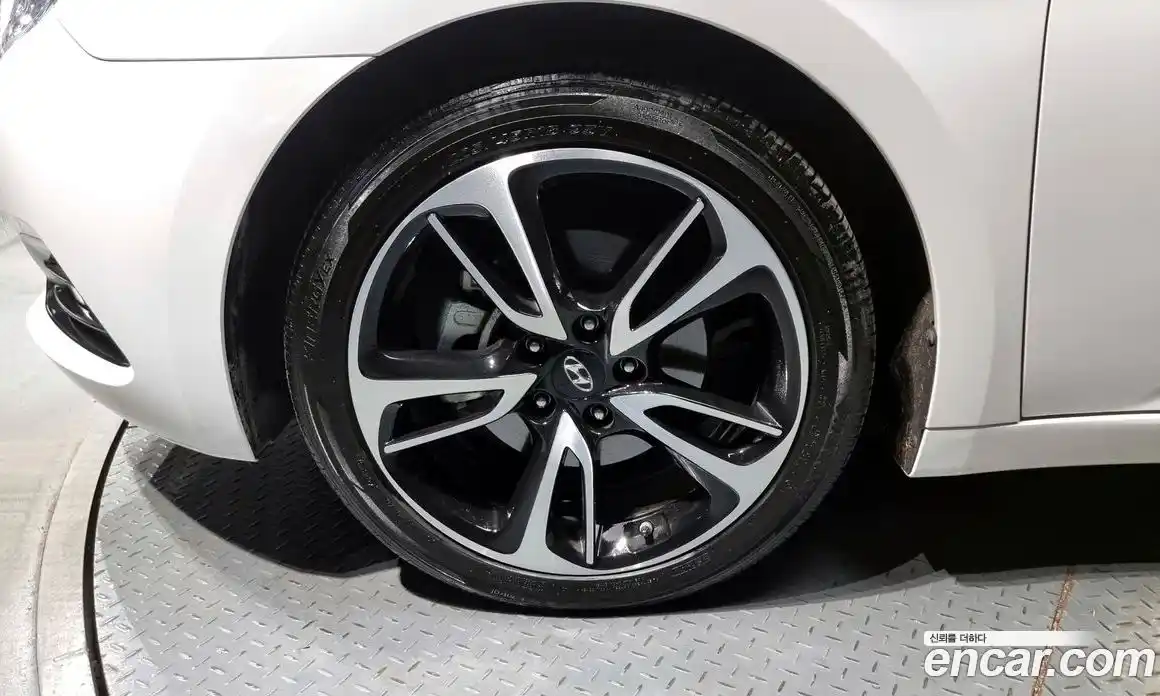 Hyundai i40 2016 2.0 Автомат в Москве № 7778, фото 16