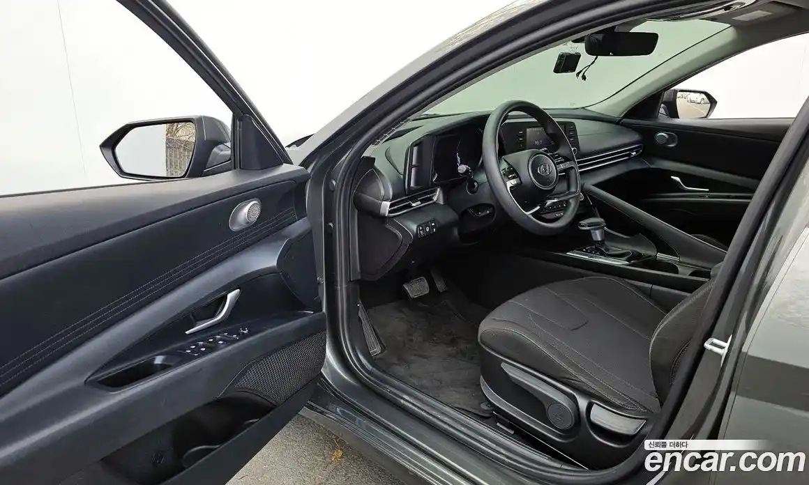 Hyundai Avante 2021 1.6 Автомат в Москве № 93747, фото 11