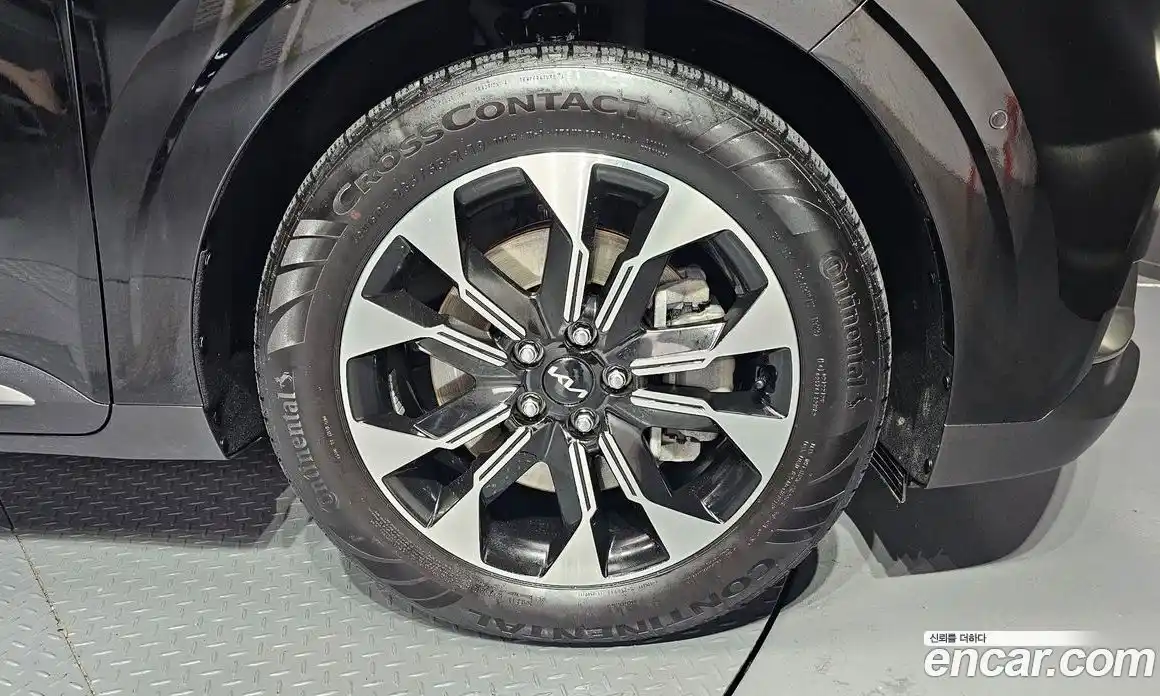 Kia Canival 2023 3.5 Автомат в Москве № 96848, фото 17