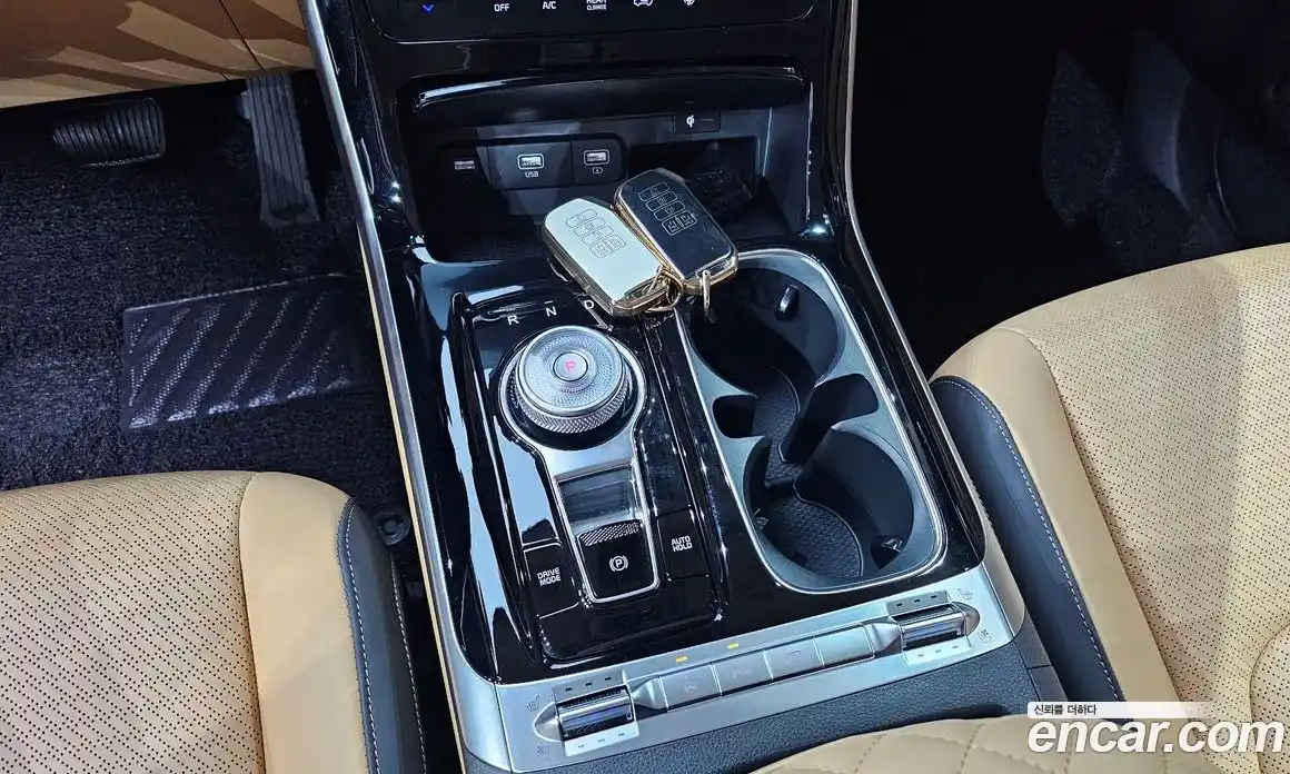 Kia Canival 2023 3.5 Автомат в Москве № 96848, фото 6