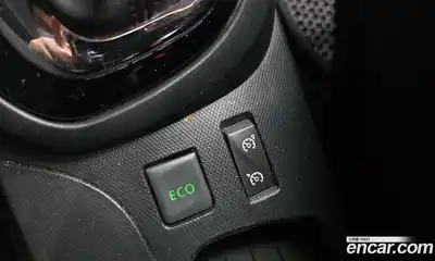 Renault QM3 2015 1.5 Автомат в Москве № 106739, миниатюра 12