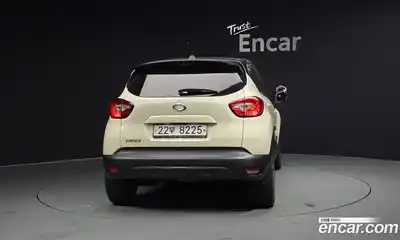 Renault QM3 2015 1.5 Автомат в Москве № 106739, миниатюра 4