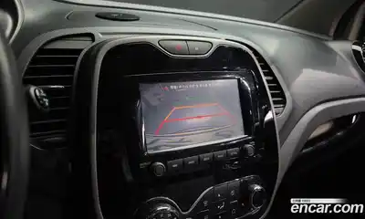 Renault QM3 2015 1.5 Автомат в Москве № 106739, миниатюра 5